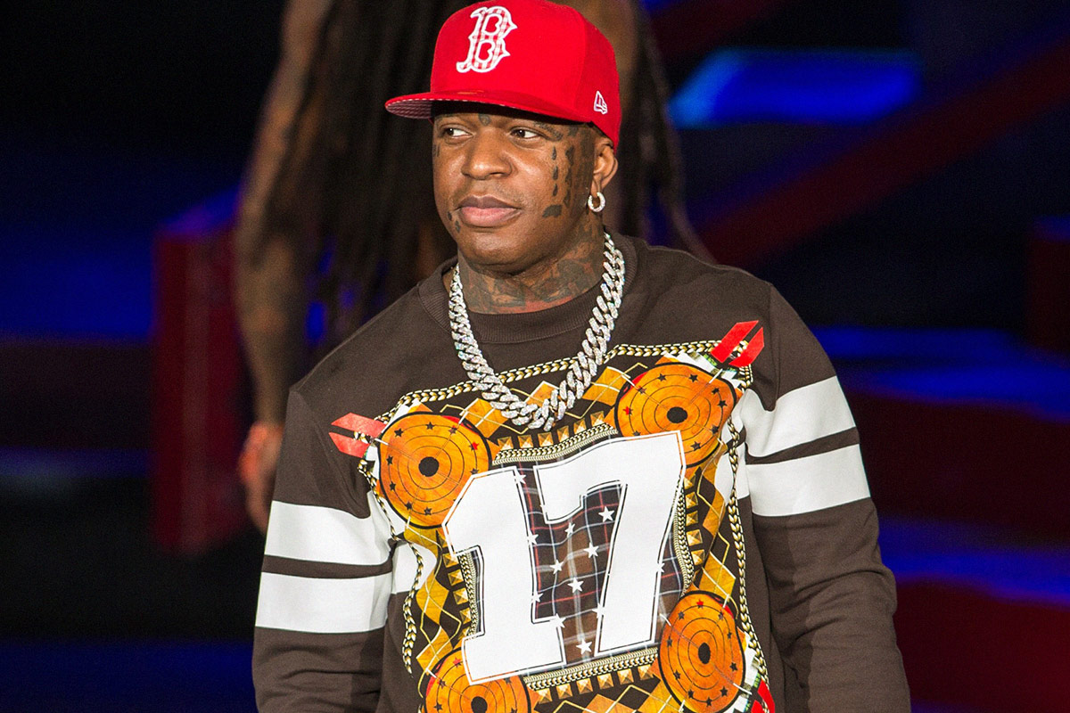 90s hip hop gold chain