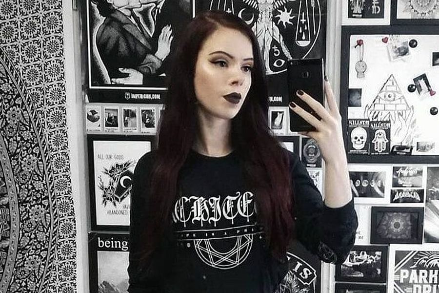 slashed tights grunge