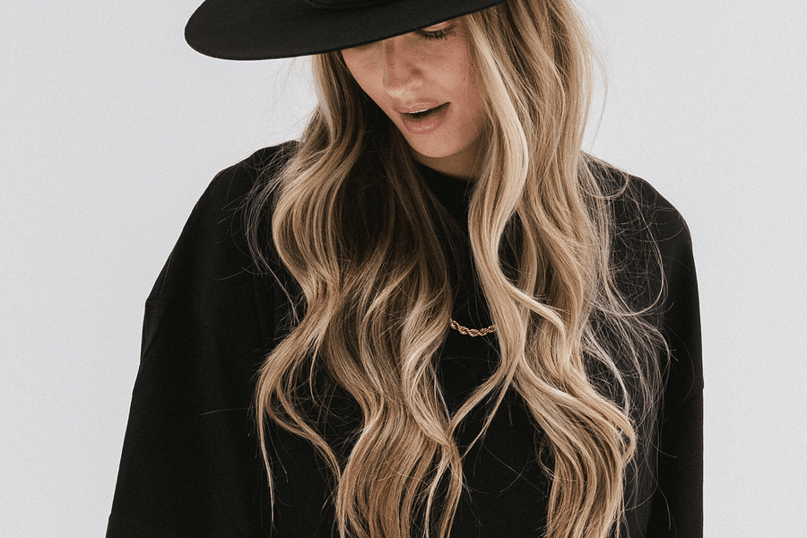wide-brim hats women
