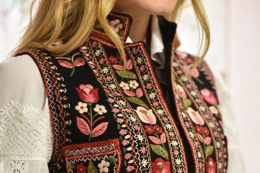 women's embroidered fashion vest