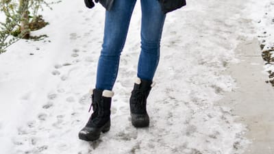 Beat the Cold: Essential Pieces for Women's Winter Fashion