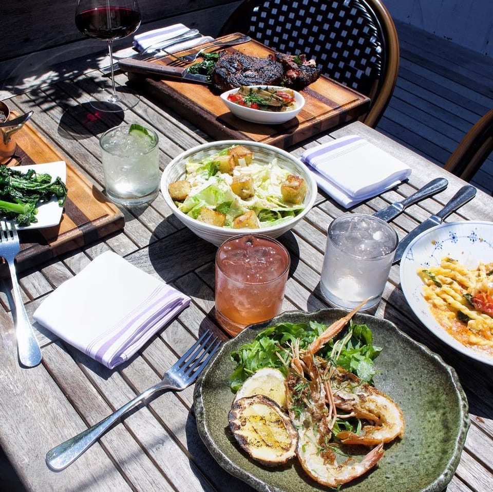 Dining in Style: How Food and Fashion Intersect in our Lifestyle