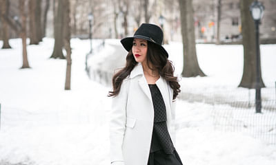 Surviving Winter in Style: Top Picks for Women's Winter Fashion