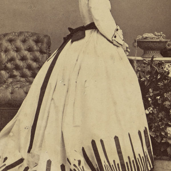 The Unseen Influence of 1910 Women's Fashion in Today’s Trends