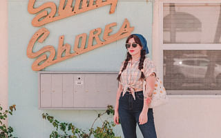 How can I incorporate vintage fashion into my everyday style?